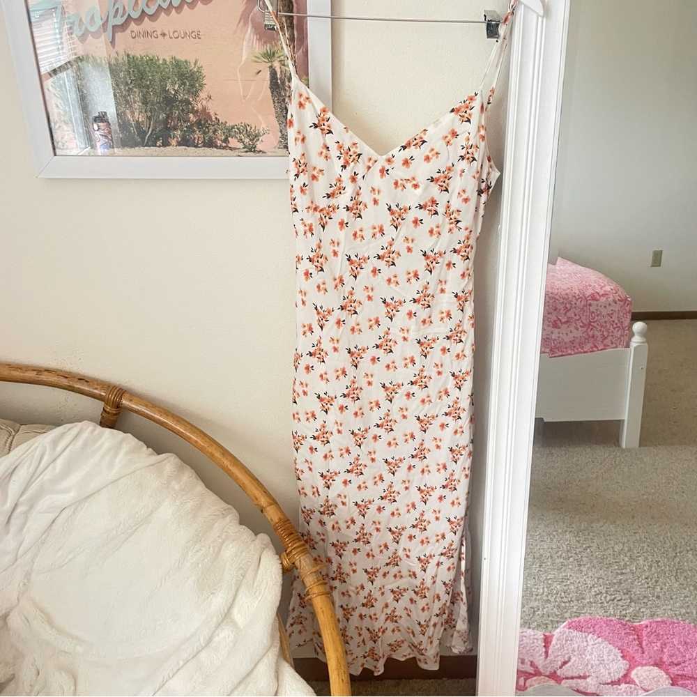 Hello Molly White Midi Dress with Orange Floral Print - Picture 5 of 6